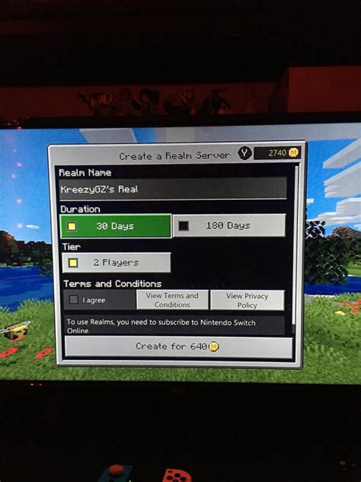Minecraft Realms: How to Turn On Coordinates